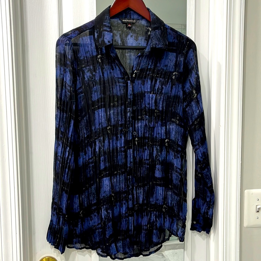 Rock and Republic buttoned down shirt